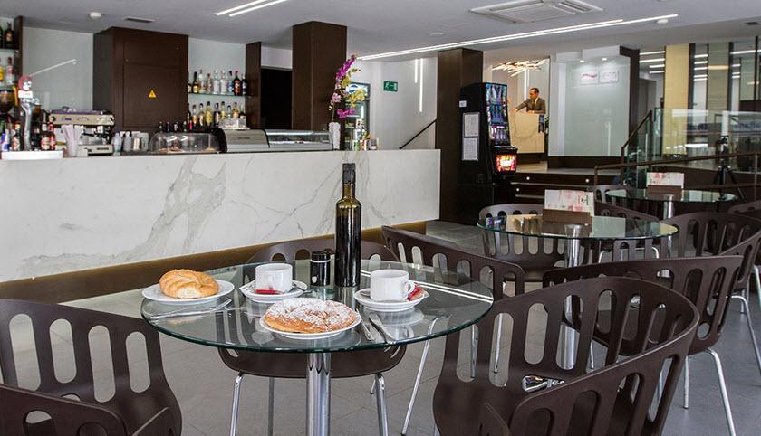 Hotel Montesol ベニドルム エクステリア 写真