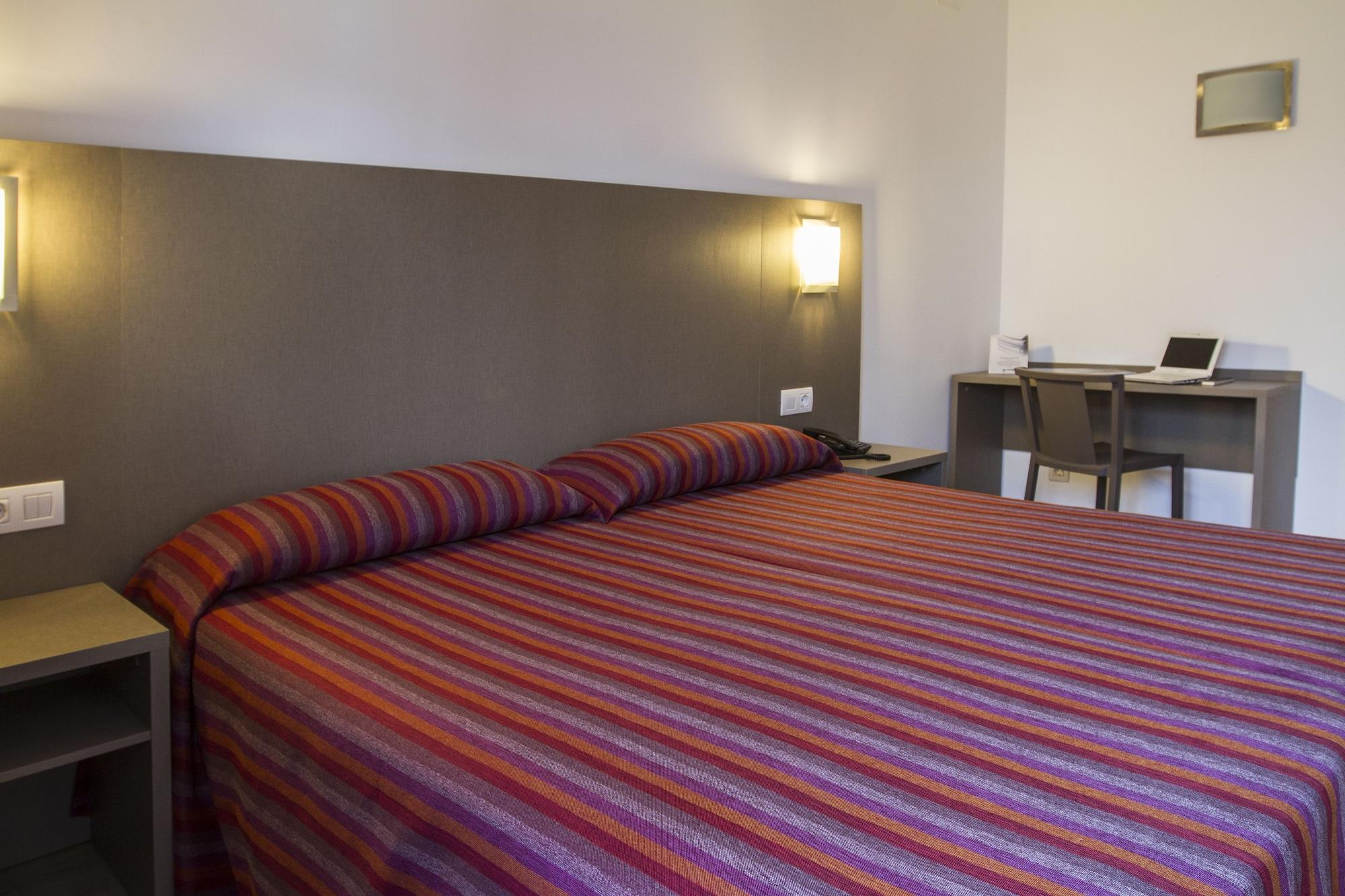 Hotel Montesol ベニドルム エクステリア 写真