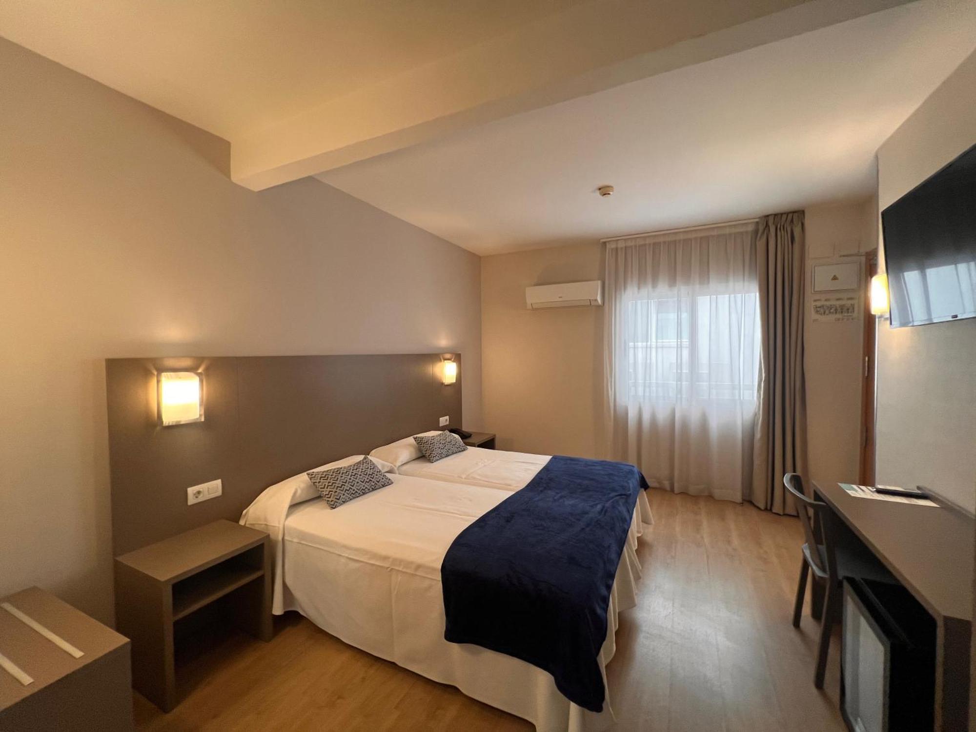 Hotel Montesol ベニドルム エクステリア 写真